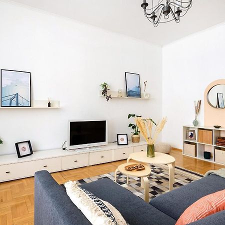 Spacious & Serene Downtown Home With Free Parking Budapest Exterior photo