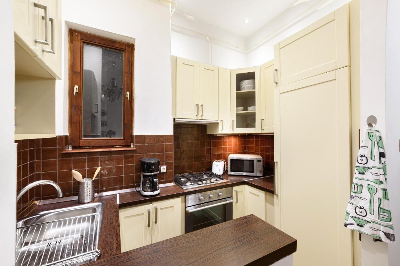 Spacious & Serene Downtown Home With Free Parking Budapest Exterior photo